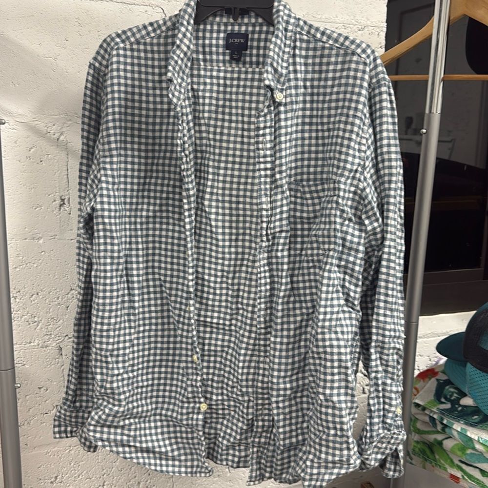 Men’s J. Crew Blue & White Button Down Long Sleeve Shirt - Like New - Size Large